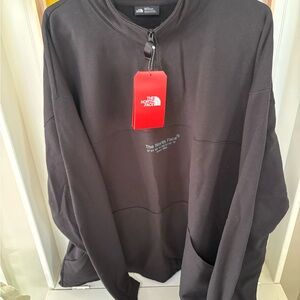 The North Face Black NWT  1/4 Zip Pullover